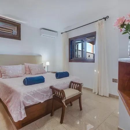 Villa Daniela Famara