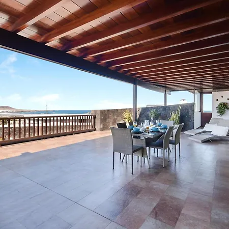 Villa Daniela Famara